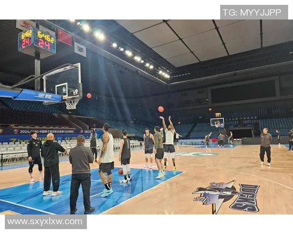 曾凡博与陈盈骏联手发威北京队客场轻取天津队展现强大实力 曾凡博与陈盈骏联手发威北京队客场轻取天津队展现强大实力