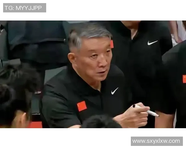 宫鲁鸣：在中国女篮的艰难时刻展现拙将智慧与老臣担当